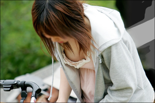 �T���O���X�͏��̎q�̋��`���E�p���`�����K�����ł���D�G�ȃA�C�e���I